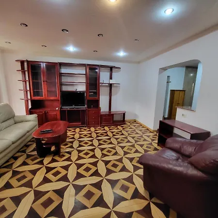 2 Bedrooms Arena Nationala * בוקרשט